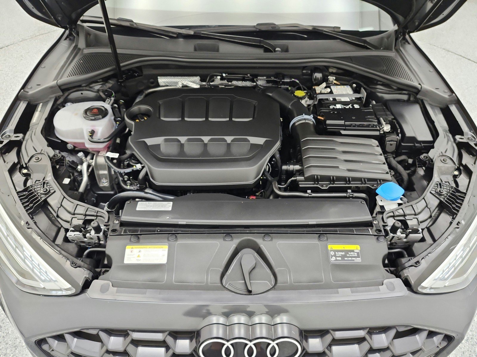 Used 2025 Audi A3 2.0T Premium w/ Convenience Package AWD/4WD image 17