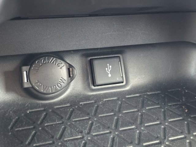 Certified 2022 Toyota RAV4 LE FWD image 21