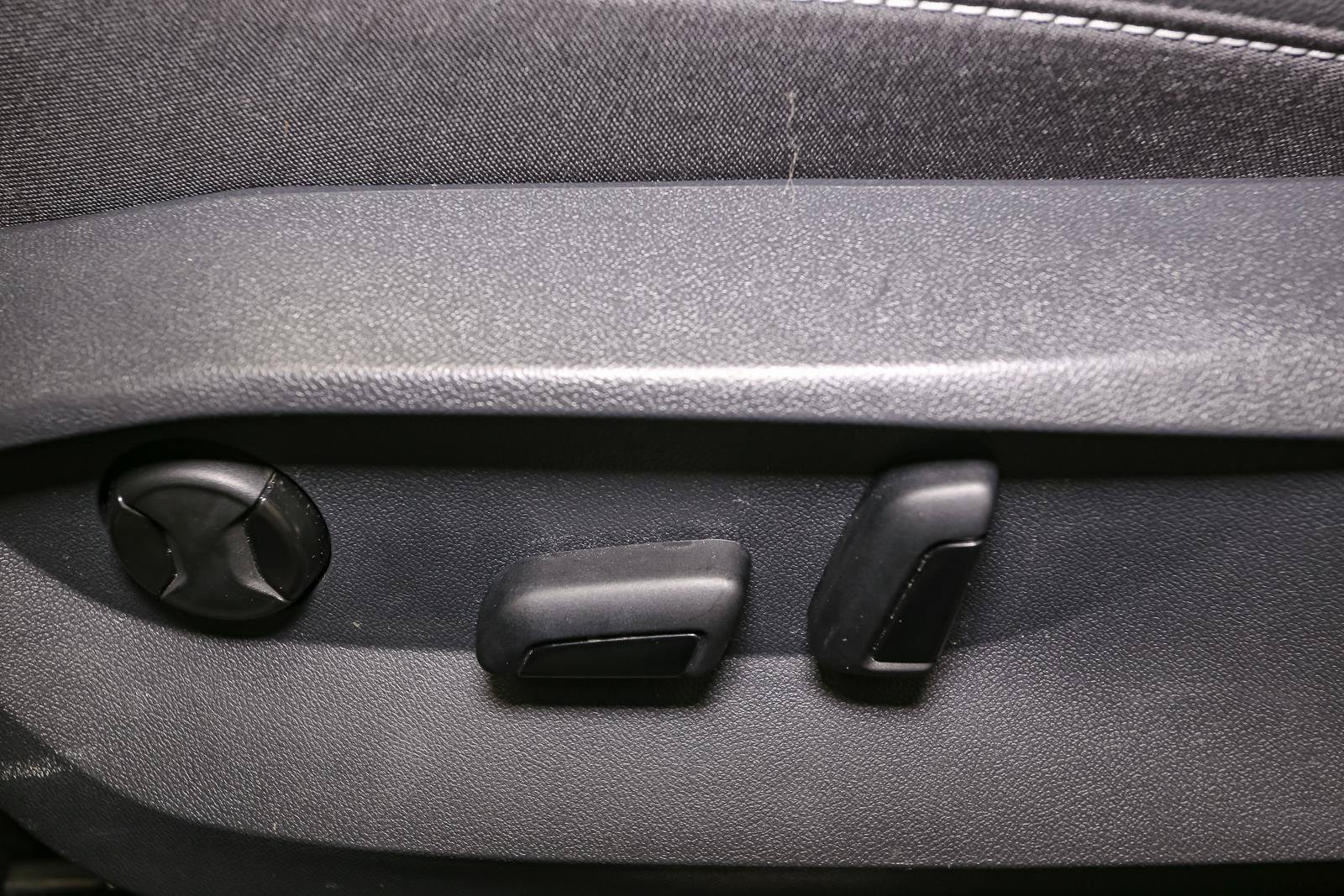 Certified 2024 Volkswagen Taos SE AWD/4WD image 45