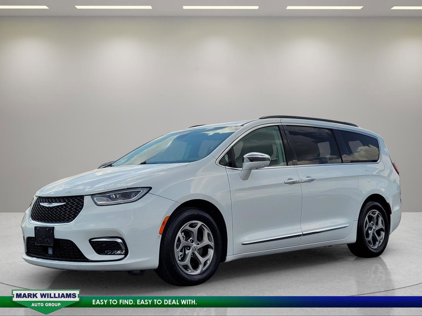 Used 2022 Chrysler Pacifica Limited FWD image 8