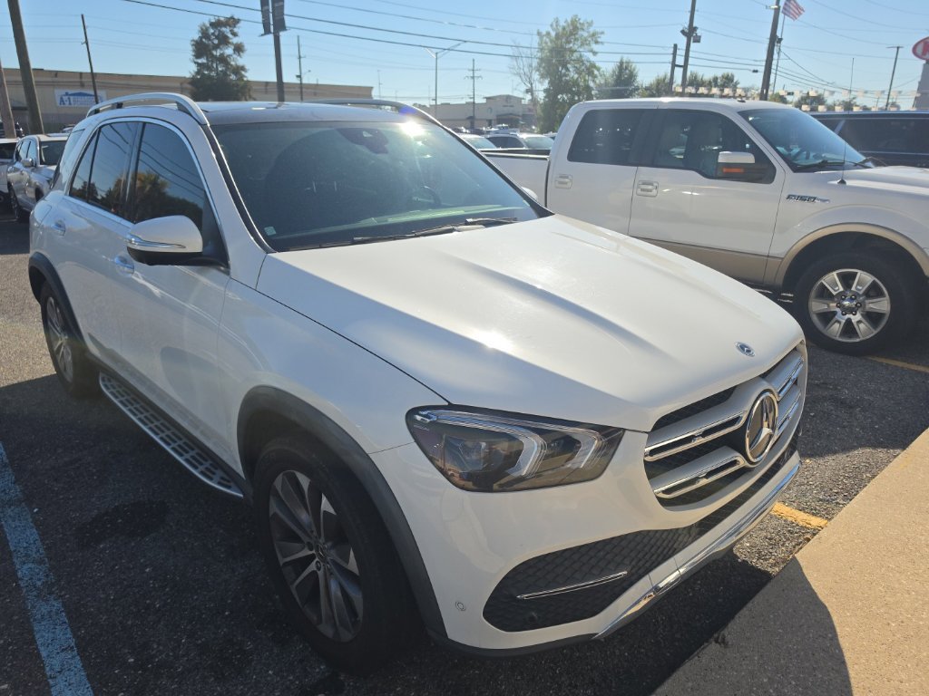 Used 2021 Mercedes-Benz GLE 350 w/ Premium Package image 3