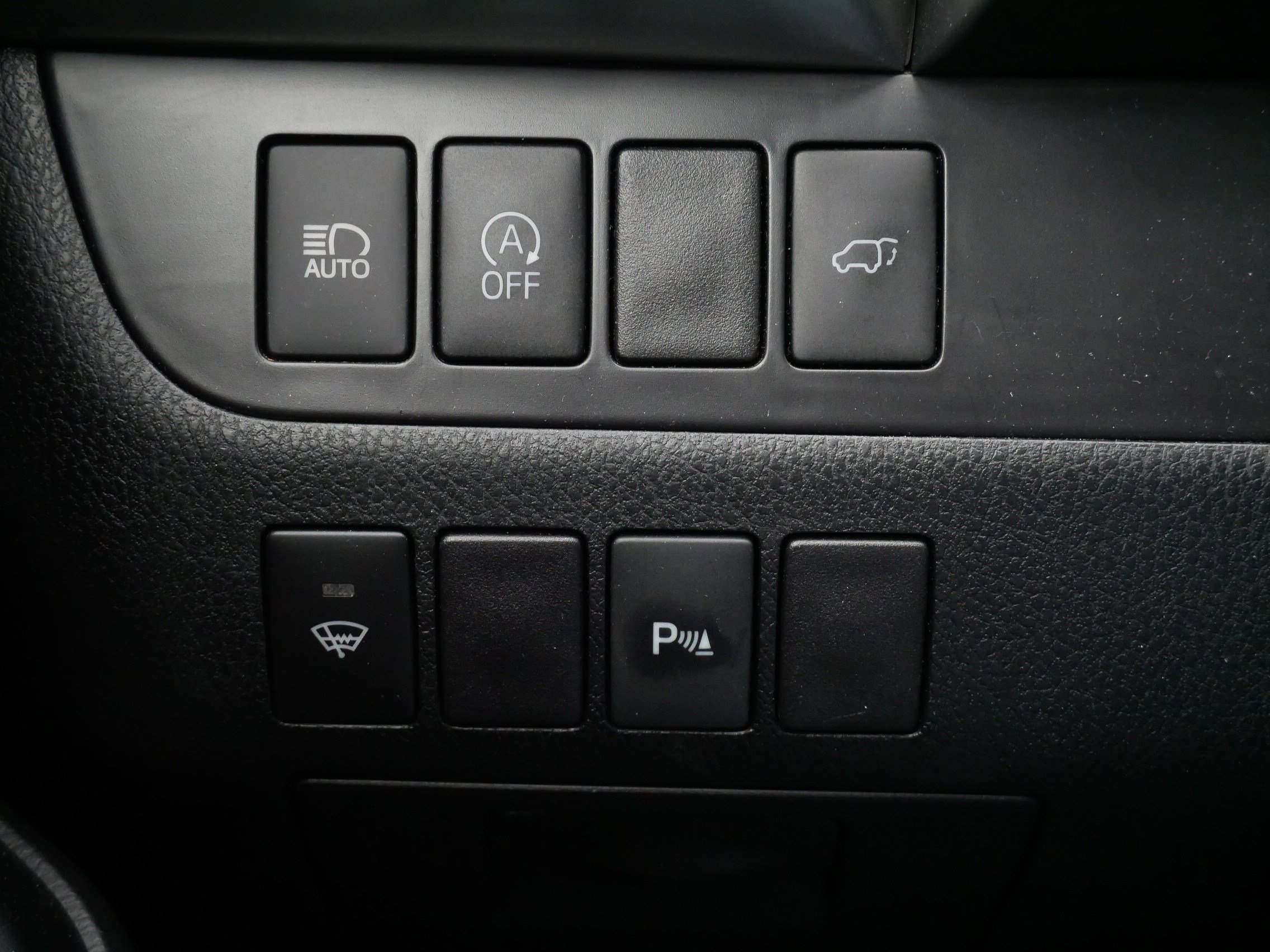 Used 2018 Toyota Highlander Limited image 27