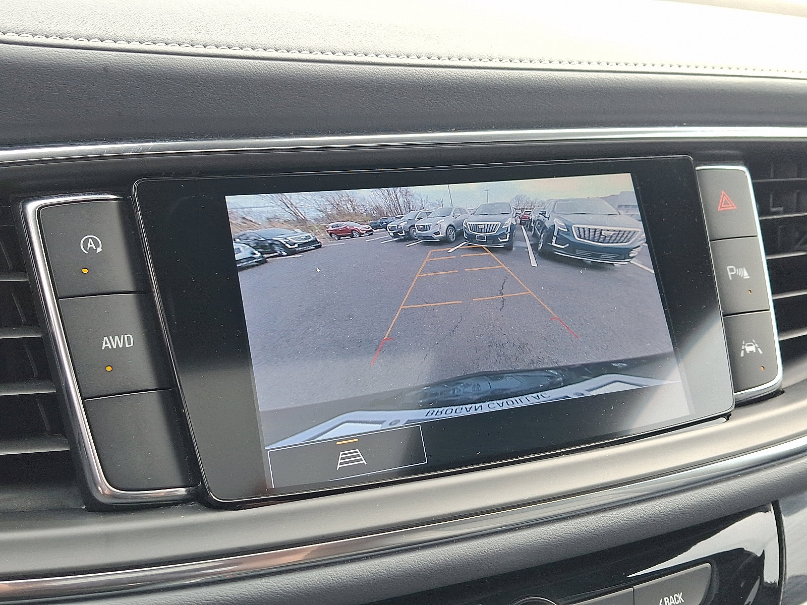 Used 2023 Buick Enclave Essence w/ Experience Buick Package image 20