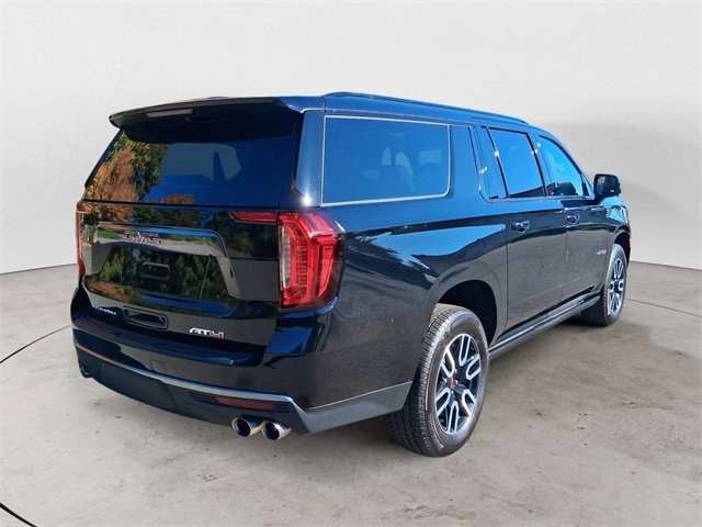 Used 2023 GMC Yukon XL AT4 image 5