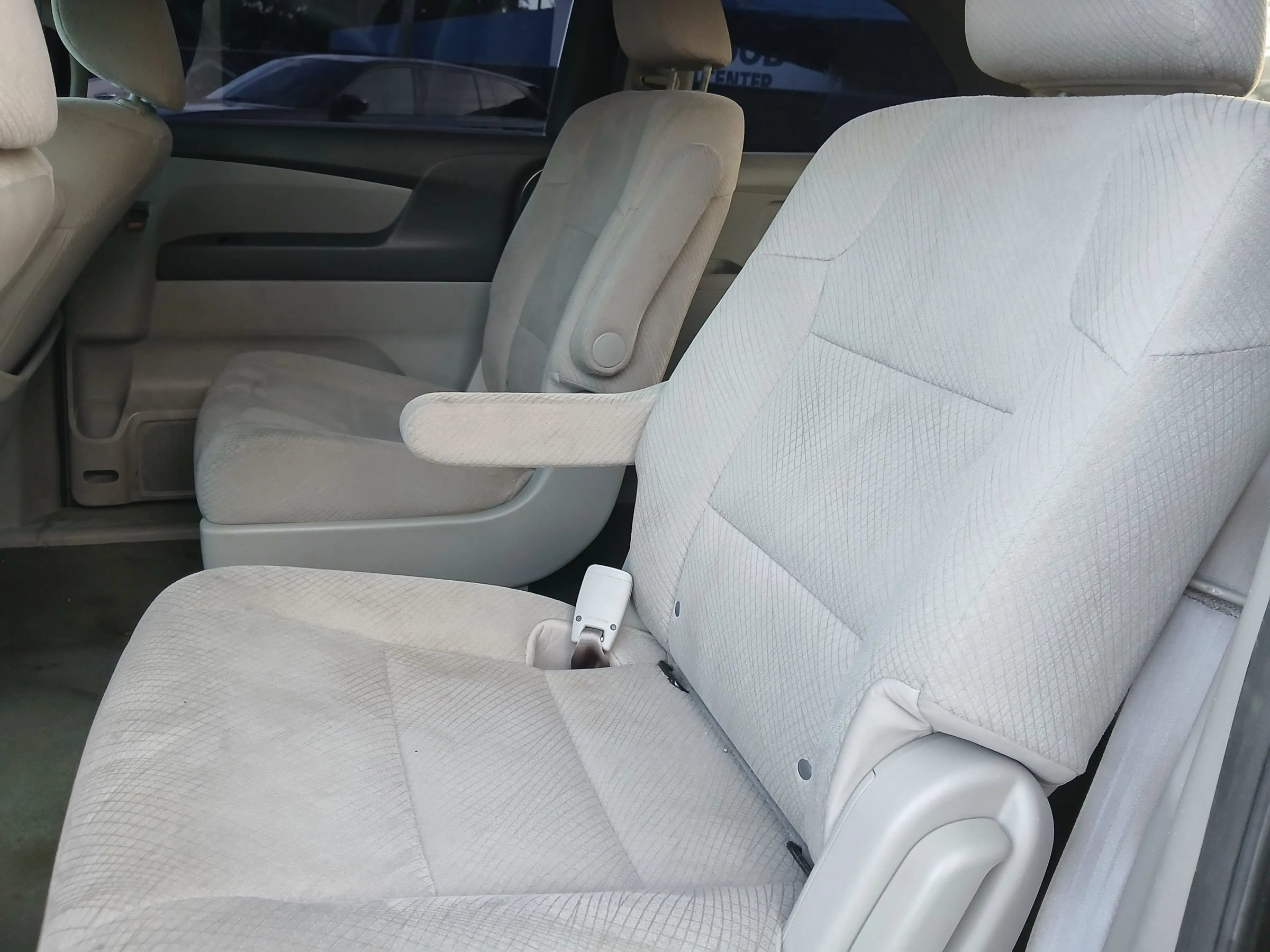 Used 2015 Honda Odyssey LX image 19