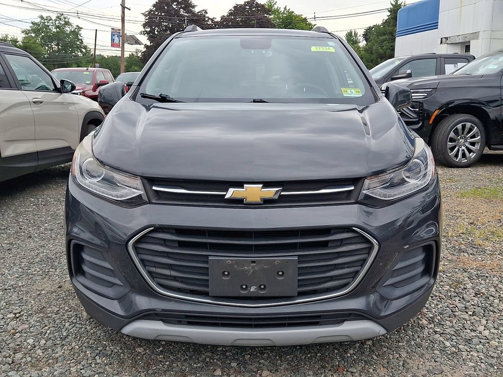 Used 2017 Chevrolet Trax LT FWD image 2