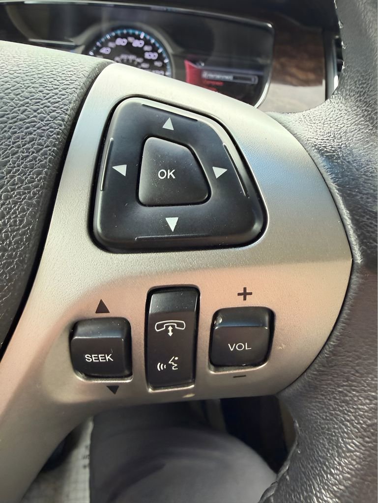 Used 2016 Ford Taurus Limited w/ Equipment Group 301A AWD/4WD image 23