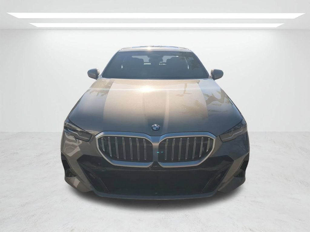 New 2026 BMW 530i xDrive w/ M Sport Package AWD/4WD image 9