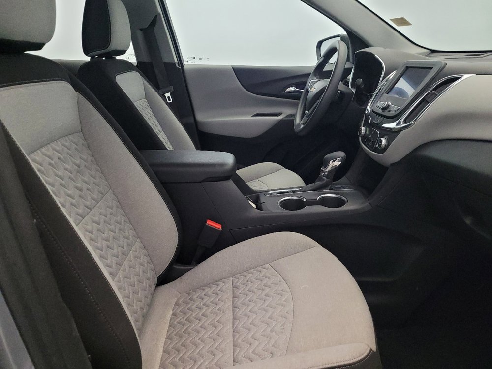 Used 2023 Chevrolet Equinox LS AWD/4WD image 21