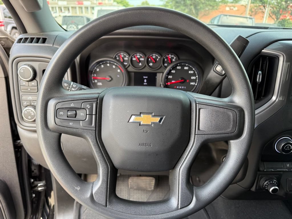 Used 2024 Chevrolet Silverado 2500 Custom AWD/4WD image 16