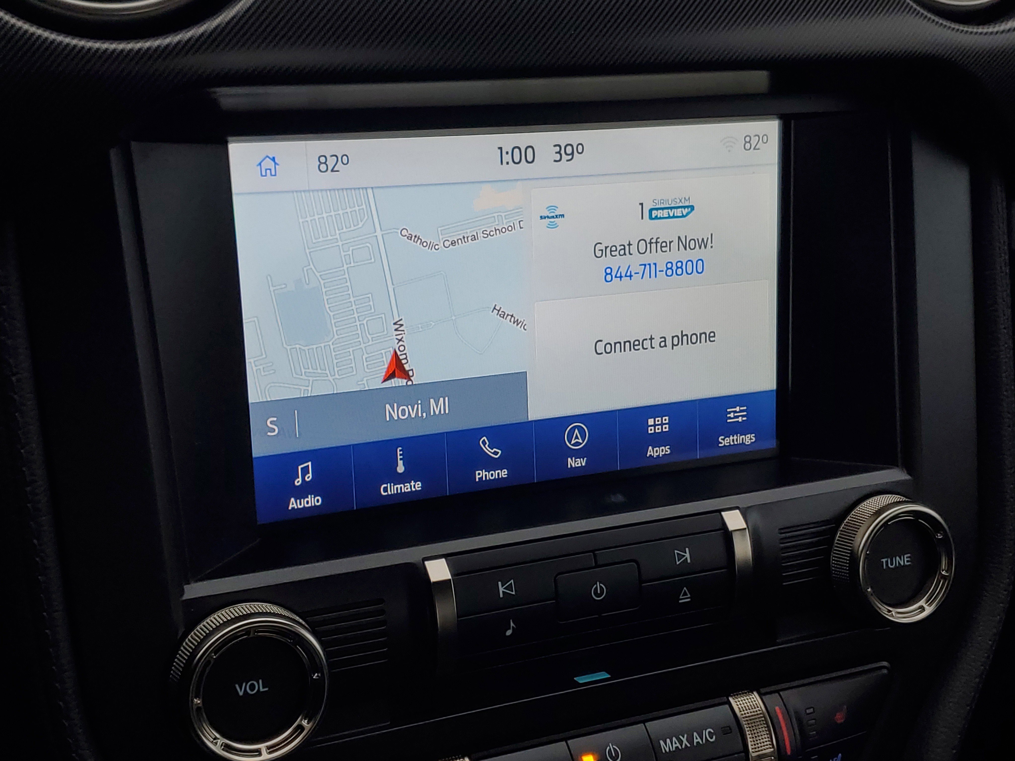 Used 2022 Ford Mustang Shelby GT500 w/ Technology Package RWD image 16