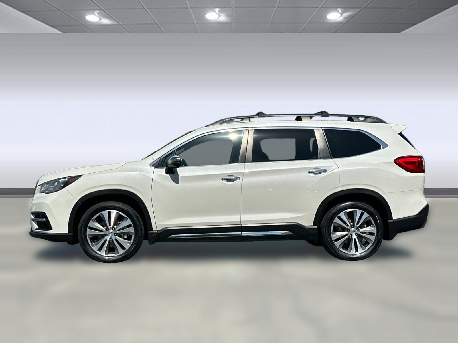 Used 2020 Subaru Ascent Touring w/ Popular Package #3 AWD/4WD image 2