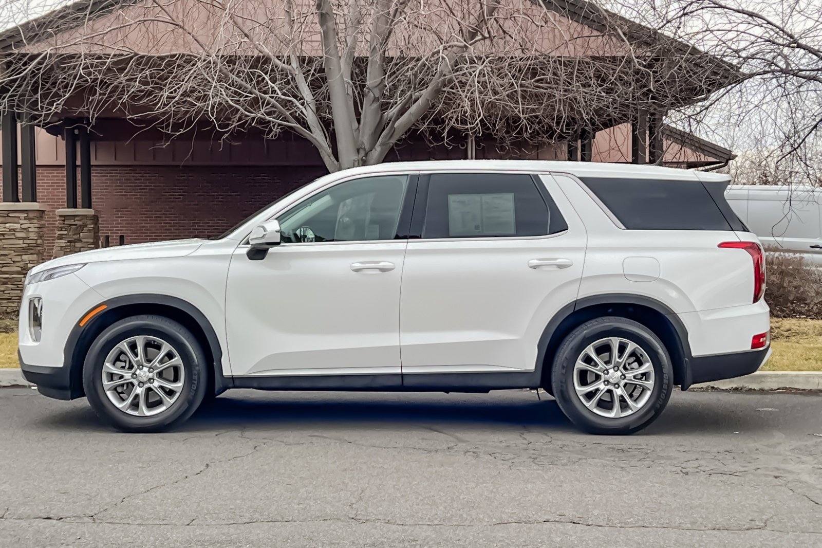 Used 2022 Hyundai Palisade SE w/ Cargo Package image 8