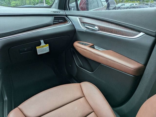 New 2026 Cadillac XT5 Premium Luxury w/ Driver Assist Package FWD image 18