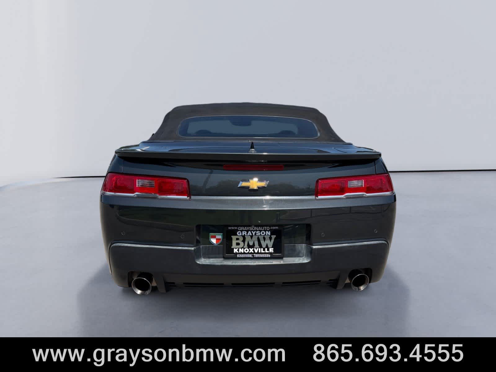 Used 2015 Chevrolet Camaro LT RWD image 4