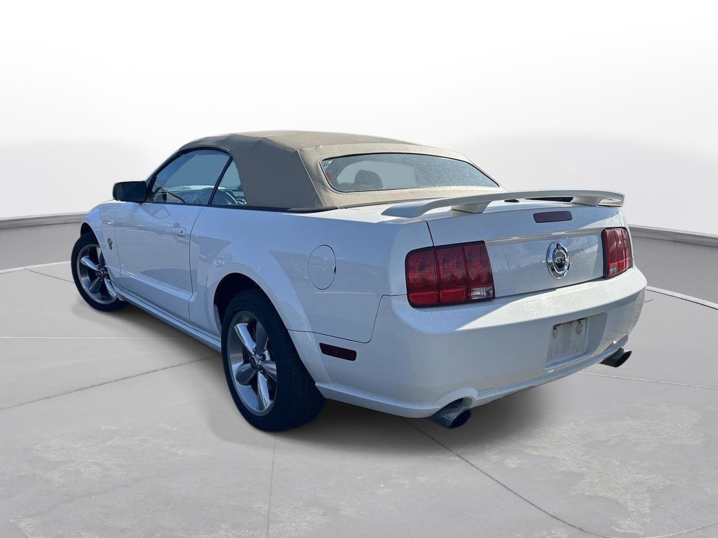 Used 2009 Ford Mustang GT image 8