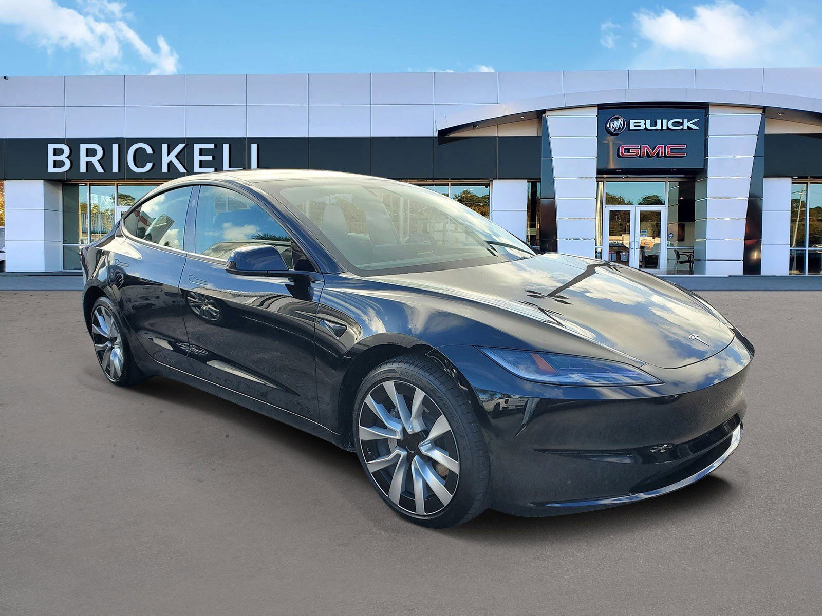 Used 2025 Tesla Model 3 image 2