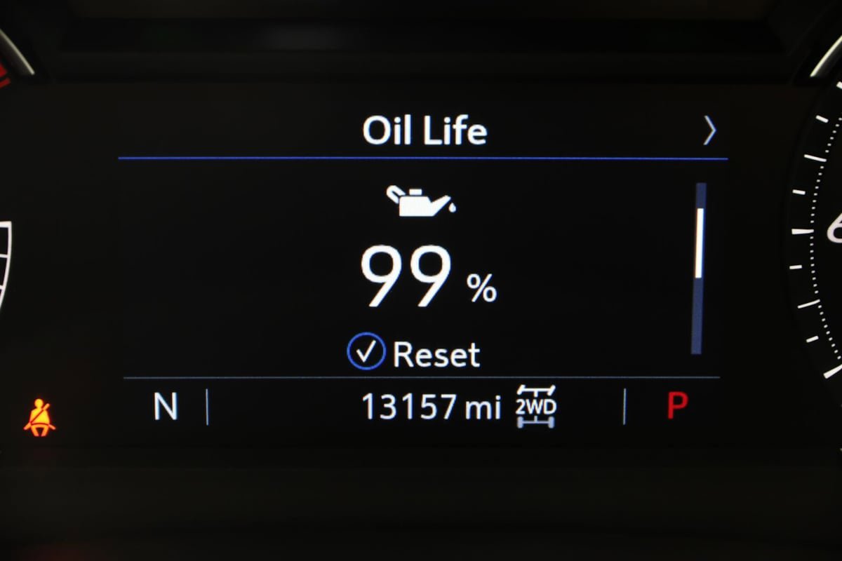 Used 2024 Cadillac XT6 Premium Luxury w/ LPO, Floor Liner Package AWD/4WD image 39