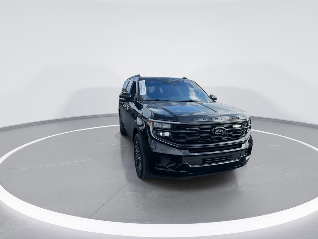 Used 2025 Ford Expedition Max Platinum w/ Stealth Performance Package AWD/4WD image 3