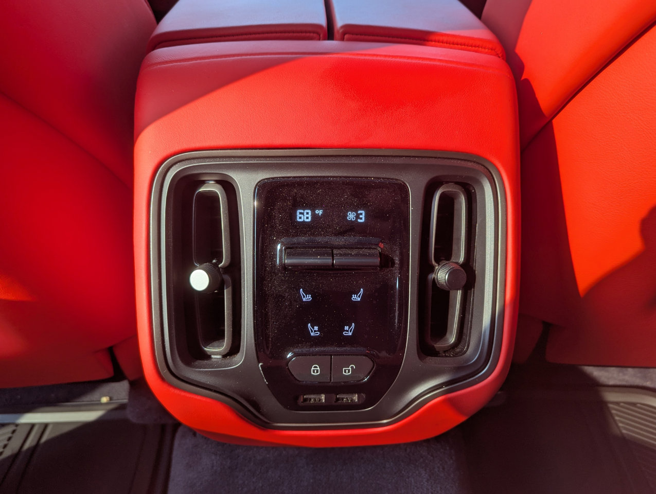 Used 2023 Aston Martin DBX 707 image 45