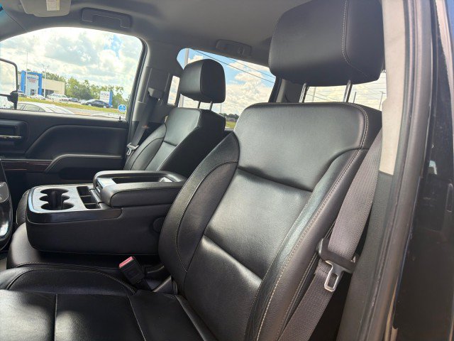 Used 2018 GMC Sierra 2500 SLT w/ Duramax Plus Package AWD/4WD image 18