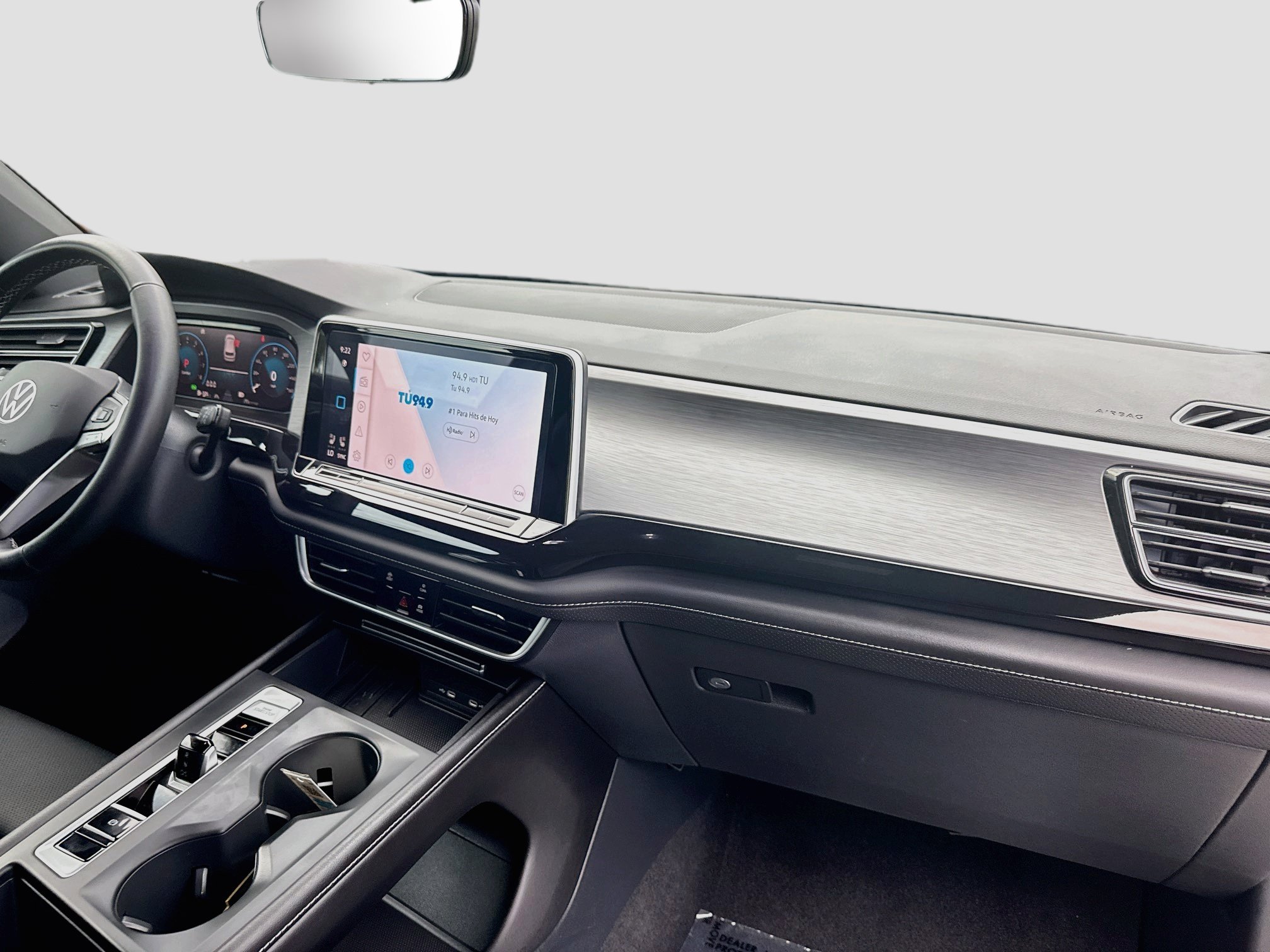 Used 2025 Volkswagen Atlas Cross Sport SE FWD image 32