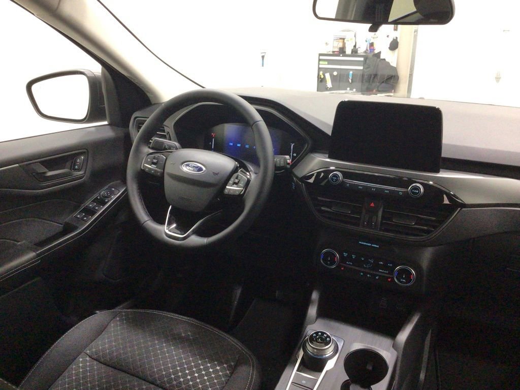 New 2026 Ford Escape Active w/ Cold Weather Package image 15