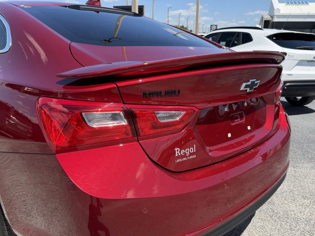 Used 2025 Chevrolet Malibu RS FWD image 11