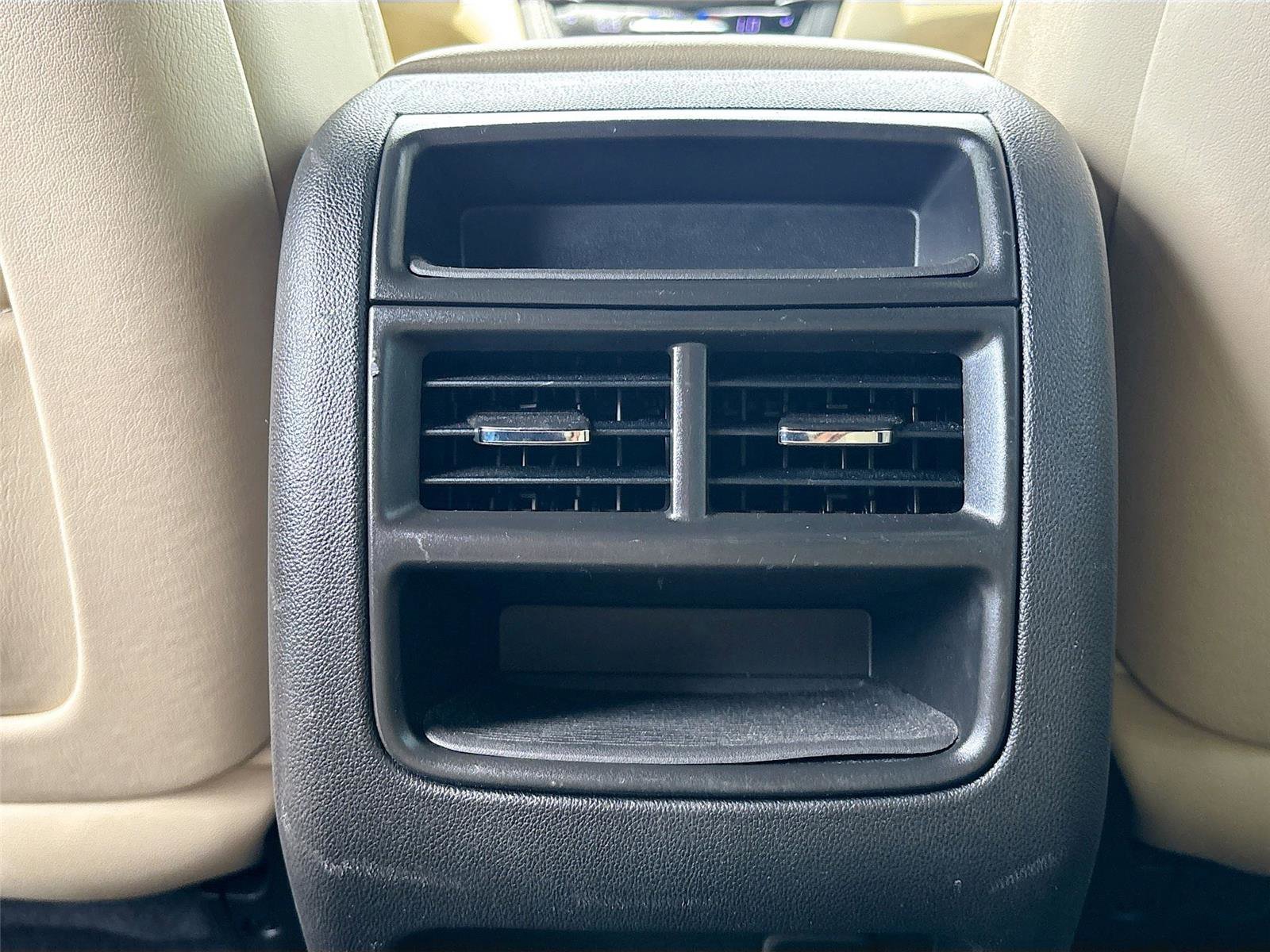 Used 2018 Cadillac XT5 Luxury w/ Driver Awareness Package image 28