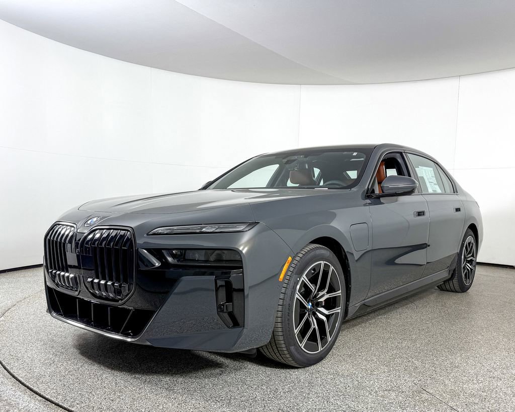 New 2025 BMW 750e xDrive w/ Executive Package
