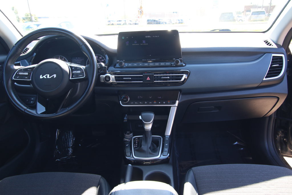 Used 2022 Kia Seltos Nightfall Edition AWD/4WD image 39