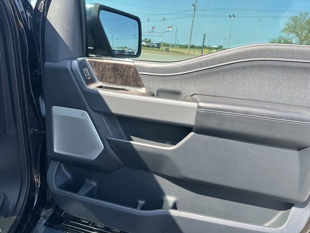 Used 2022 Ford F150 Lariat w/ Equipment Group 502A High image 9