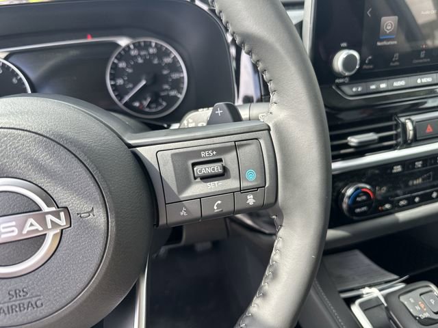 New 2025 Nissan Pathfinder SV image 20