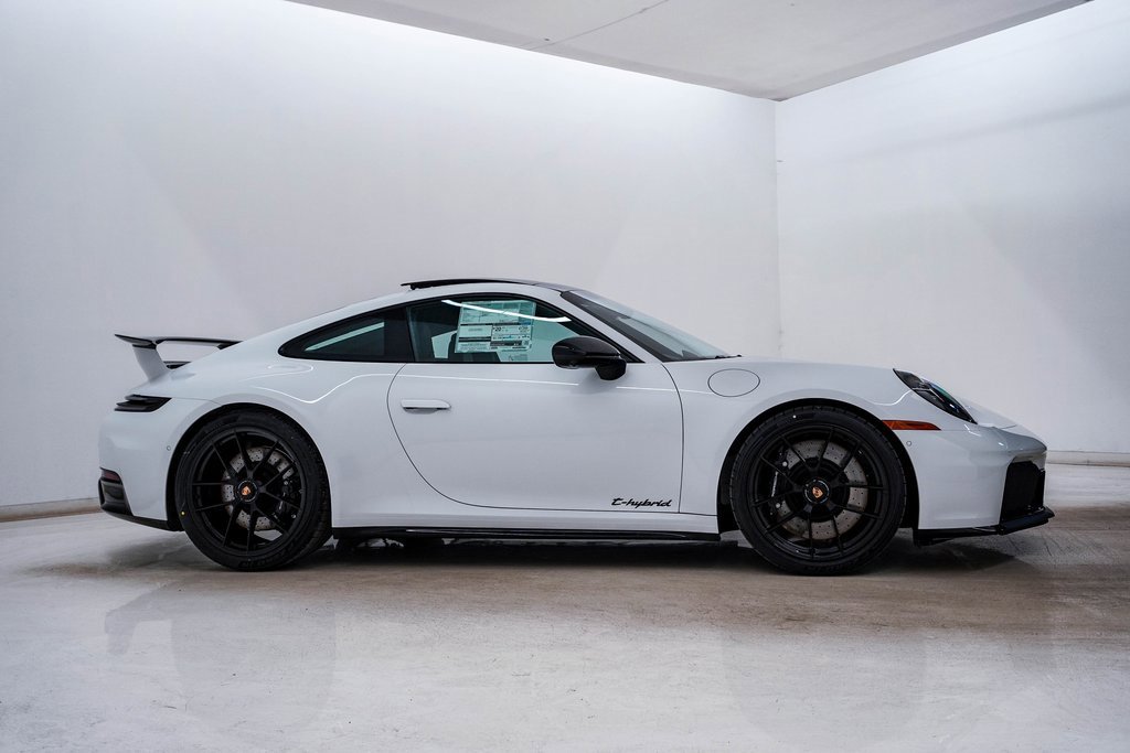 New 2026 Porsche 911 Carrera GTS image 9