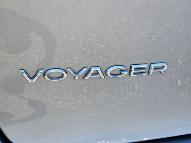 Used 2021 Chrysler Voyager Lxi FWD image 16