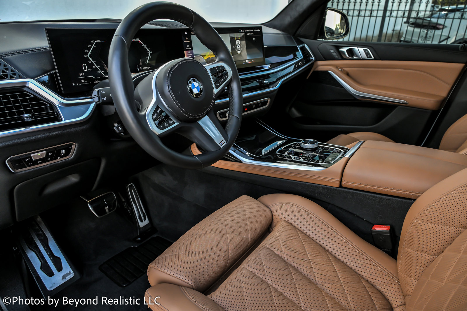 Used 2023 BMW X7 xDrive40i w/ M Sport Package image 26