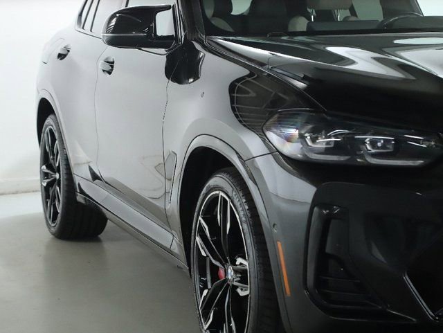 Certified 2023 BMW X4 M40i w/ Premium Package AWD/4WD image 9
