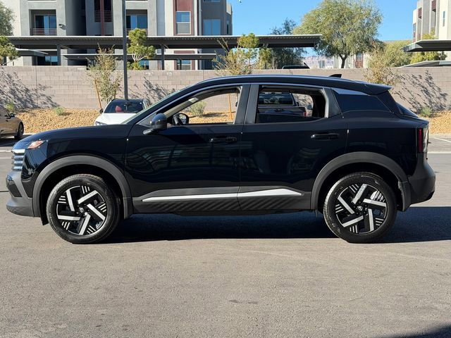 New 2026 Nissan Kicks SV w/ SV Premium Package FWD image 2