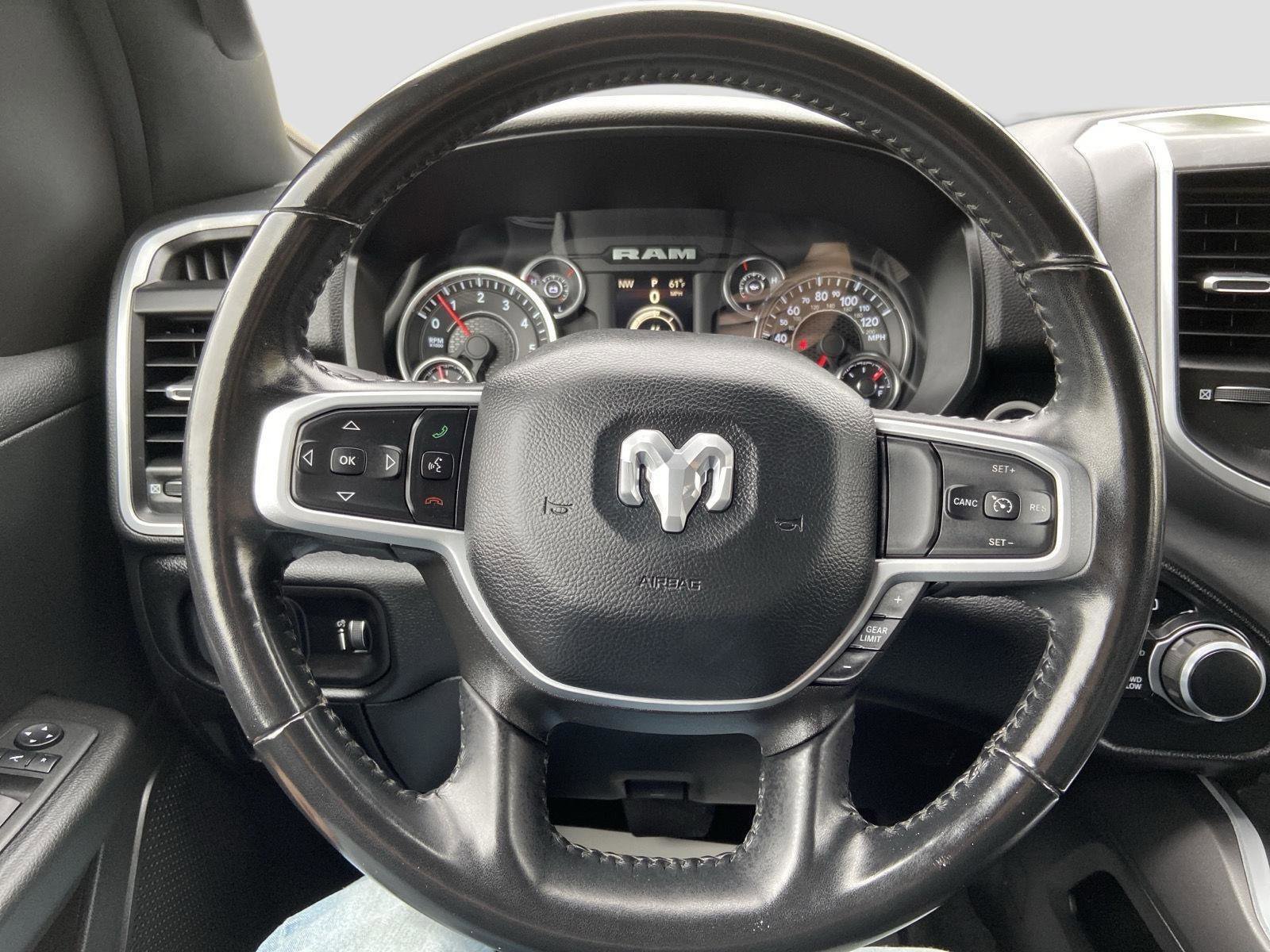 Used 2022 RAM 1500 Big Horn AWD/4WD image 18
