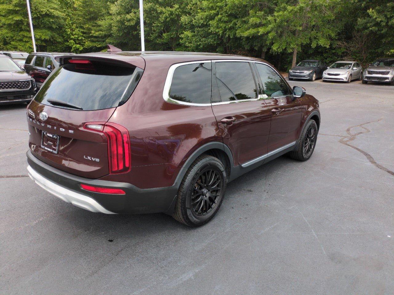Used 2020 Kia Telluride LX AWD/4WD image 7