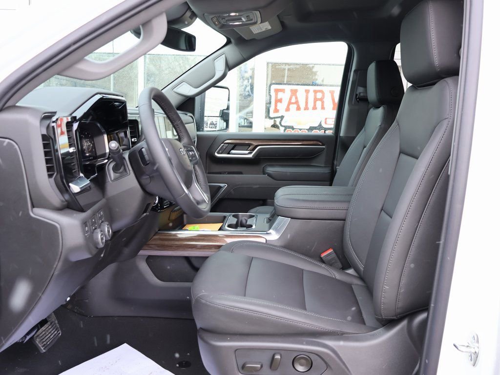 New 2026 Chevrolet Silverado 2500 LT w/ Trail Boss Package image 16