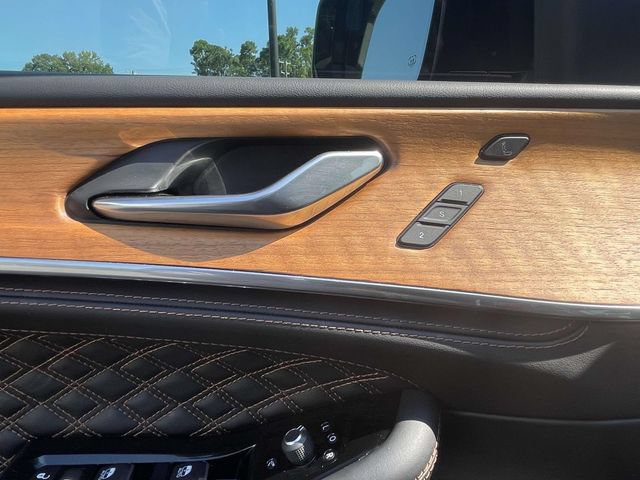 Certified 2024 Jeep Grand Cherokee Summit AWD/4WD image 24