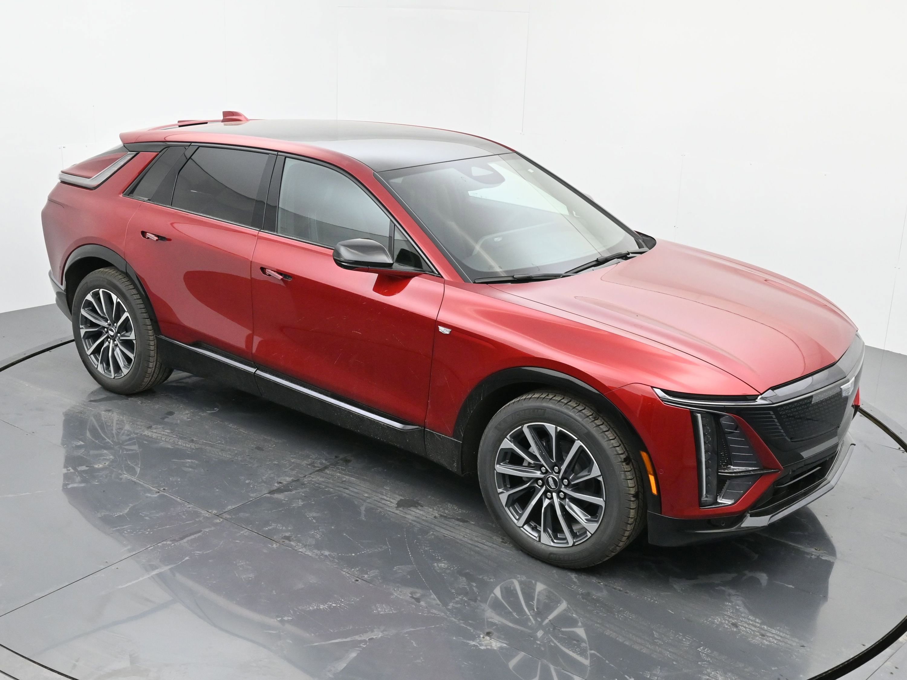 New 2025 Cadillac Lyriq Sport image 29