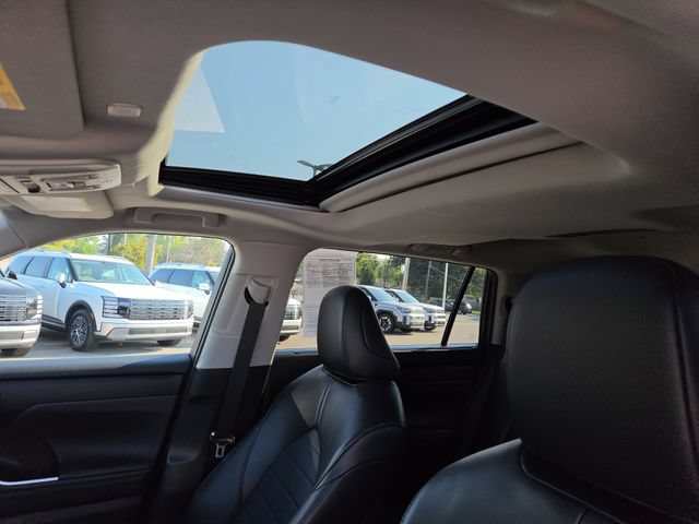 Used 2023 Toyota Highlander XLE AWD/4WD image 26