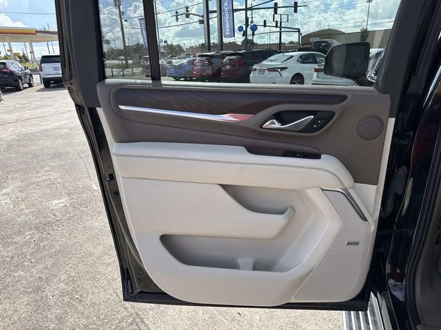 Used 2021 GMC Yukon XL Denali w/ Denali Premium Package image 38