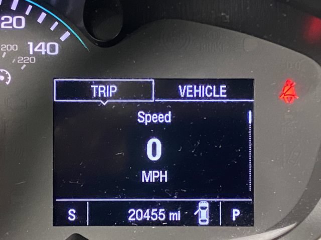 Used 2020 Chevrolet Trax LT AWD/4WD image 17