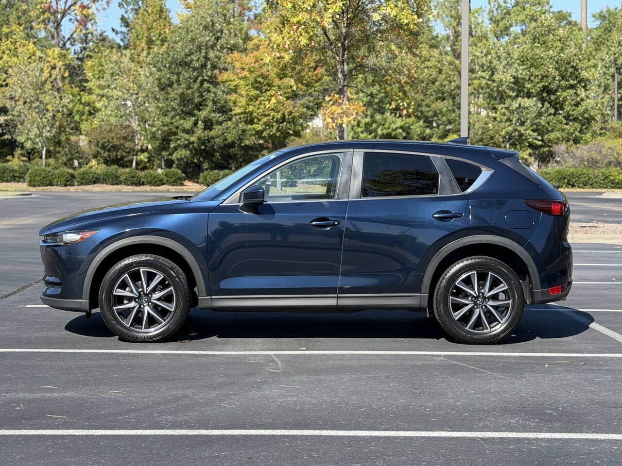 Used 2018 MAZDA CX-5 Touring w/ Preferred Equipment Package AWD/4WD image 6