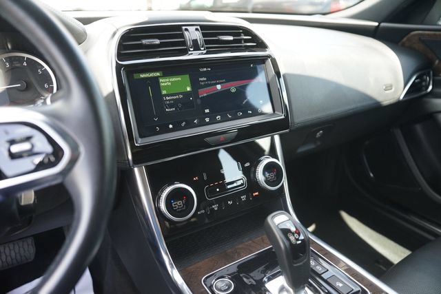Used 2020 Jaguar XE S RWD image 27