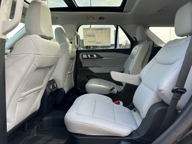 New 2025 Ford Explorer Platinum w/ LUX Leather Package image 18