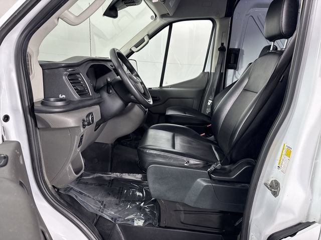 Used 2023 Ford Transit 250 Medium Roof RWD image 4